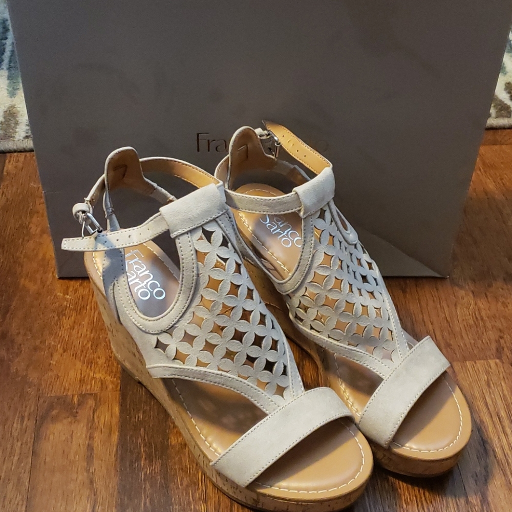 Franco Sarto Tan Wedges sz 8.5